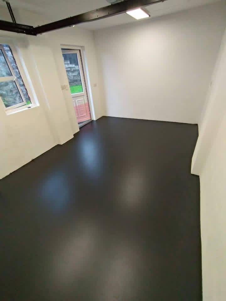 Metallic marble floor