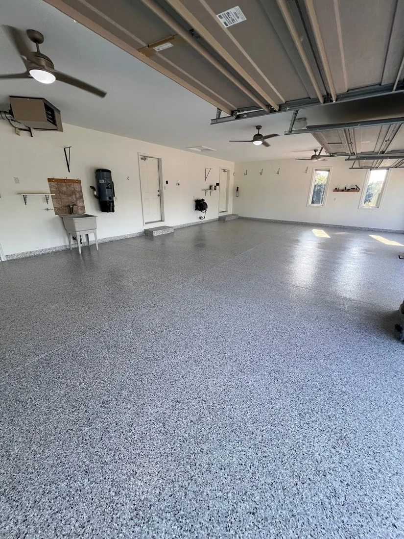 Double garage flake floor, Tecumseh
